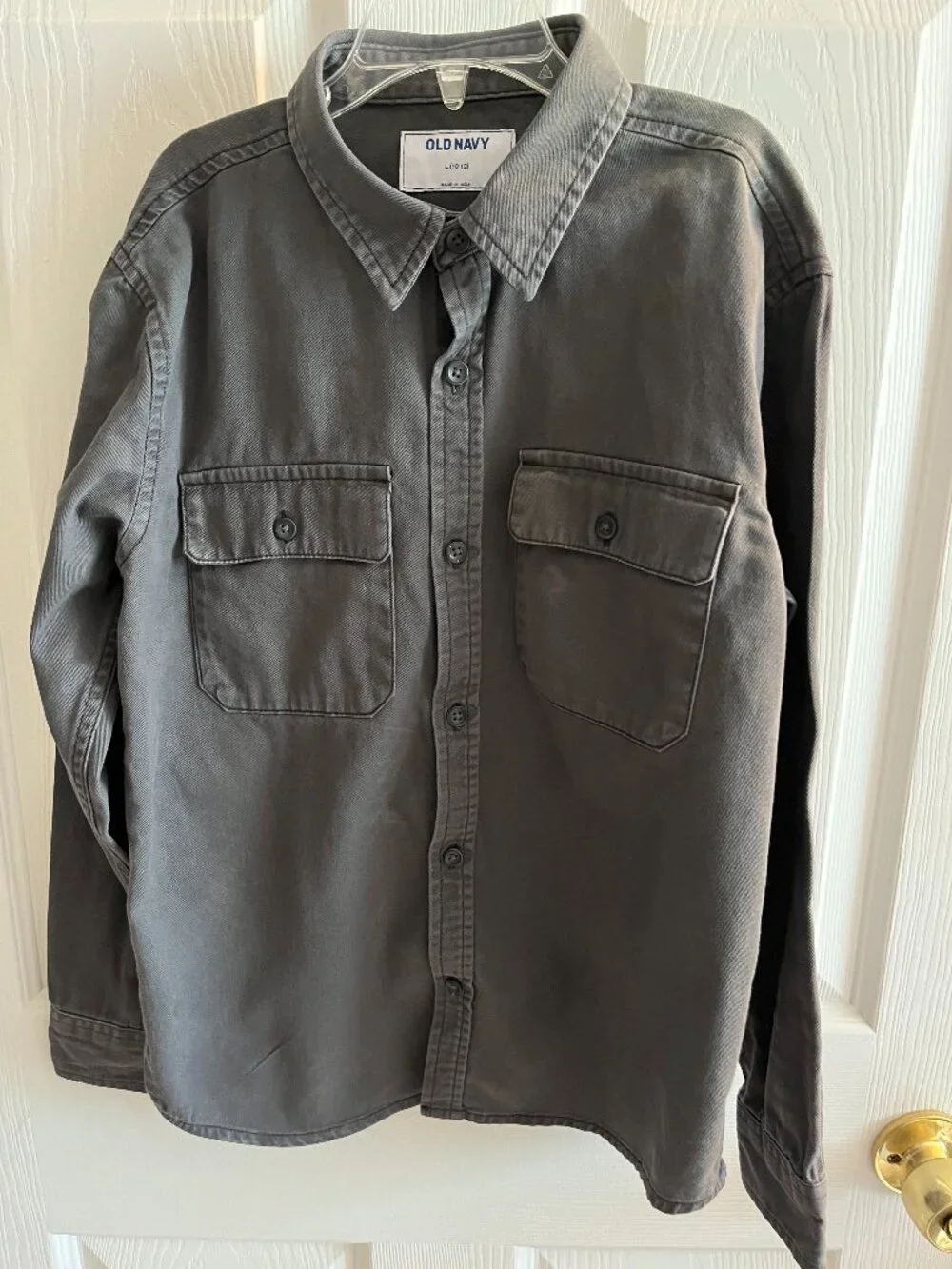 Boys 10-12 Old Navy long sleeved button down grey shirt